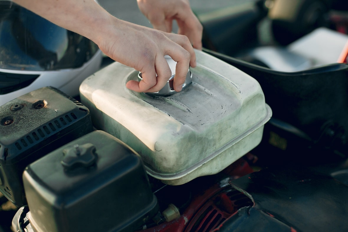 How to test a car battery at home